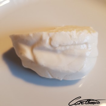 Image of Mozzarella (Cheese, Low Sodium) that contains protein