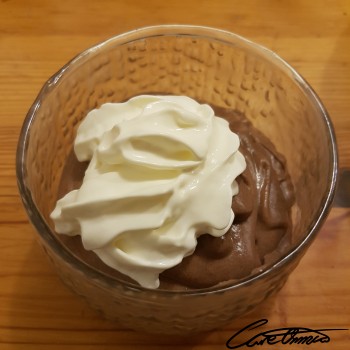 Image of Mousse (Chocolate, Prepared-From-Recipe, Desserts) that contains eicosatetraenoic acid, ETA (20:4)