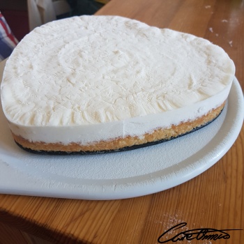 Image of Cheesecake that contains butyric acid (4:0)