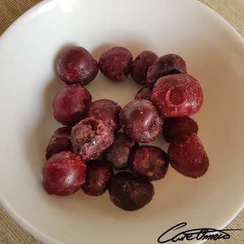 Care Omnia Nutrition Tool - Frozen Cherries Image of Frozen Cherries
