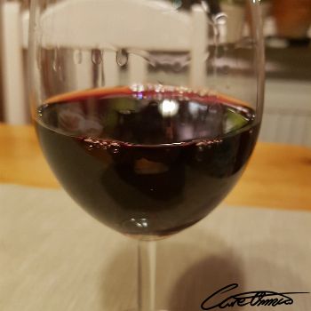 Image of Red Table Wine that contains potassium