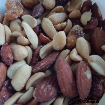 Image of Salted Mixed Nuts that contain beta-cryptoxanthin