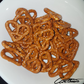 Image of Hard Pretzels that contain folate (DFE)