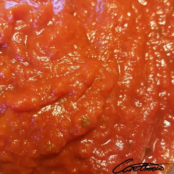 Image of Tomato Sauce (For Use With Vegetables) that contains total sugars (incl. NLEA)