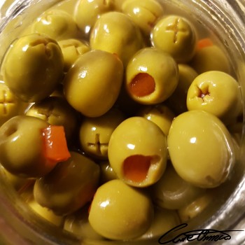 Image of Manzanilla Green Olives (Stuffed With Pimiento) that contain cis-linoleic acid (18:2 n-6 c,c)