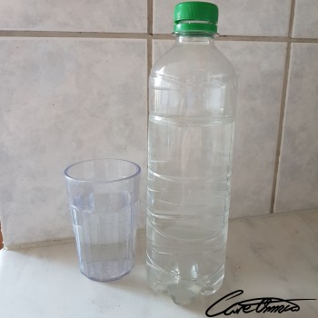 Image of Bottled Water (Generic) that contains water