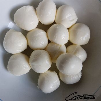 Image of Mozzarella (Cheese, Not Further Specified)