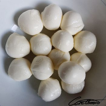 Image of Mozzarella (Cheese, Whole Milk)