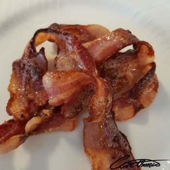 Image of Cooked Bacon (Unspecified Type Of Meat) that contains protein