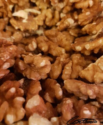 What Are Total Count Of Polyunsaturated Fatty Acids? - Walnuts is a healthy snack A bunch of walnuts